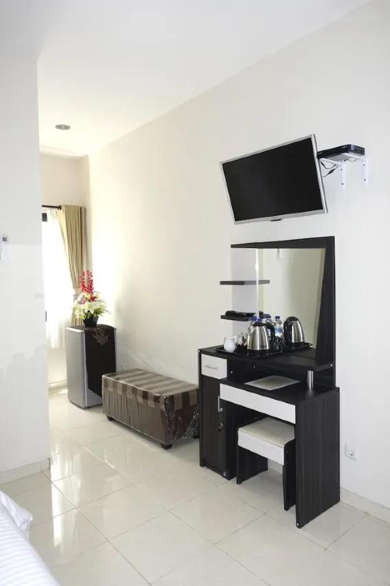 Tuban Torres Accommodation Kuta  Exterior photo
